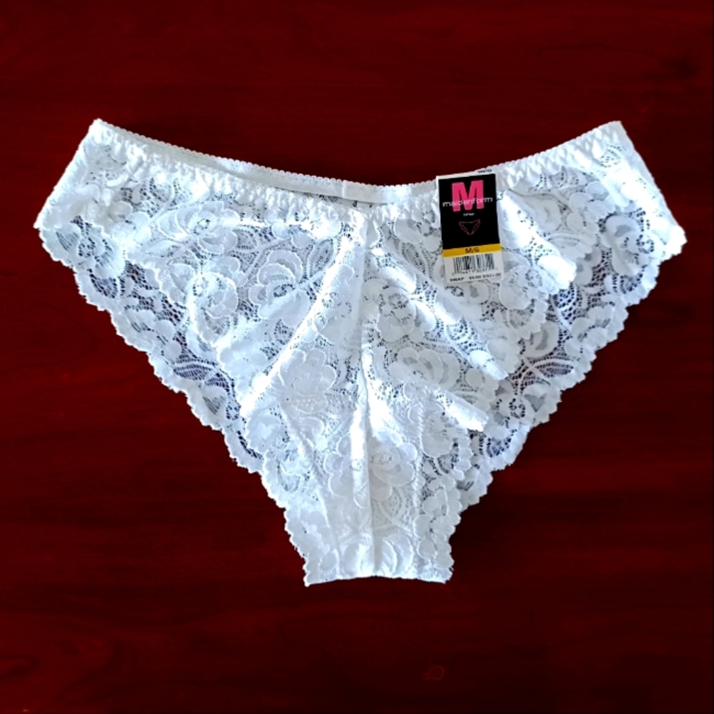 NWT Vintage Maidenform White Lace Tanga Panty, size M